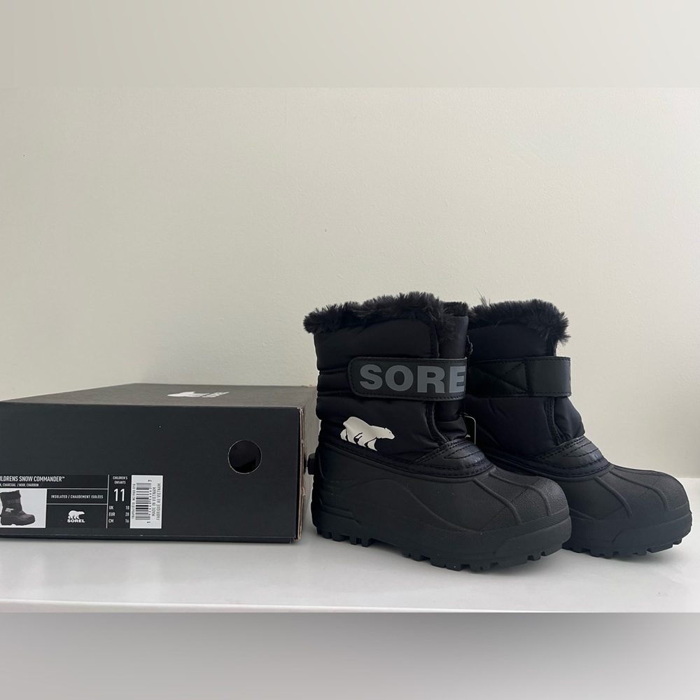 NIB Sorel Snow Commander kids snow boots